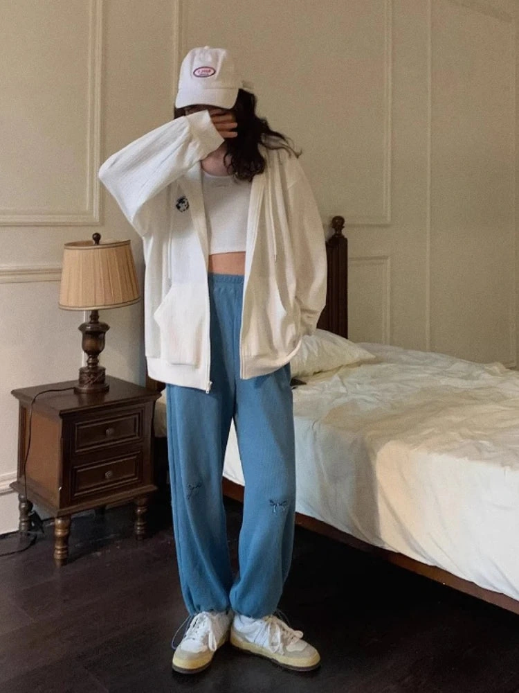 Breite Bein-Hose für Damen: Boho-Flair mit Schleifen-Stickerei. Dein Sommer-Look!